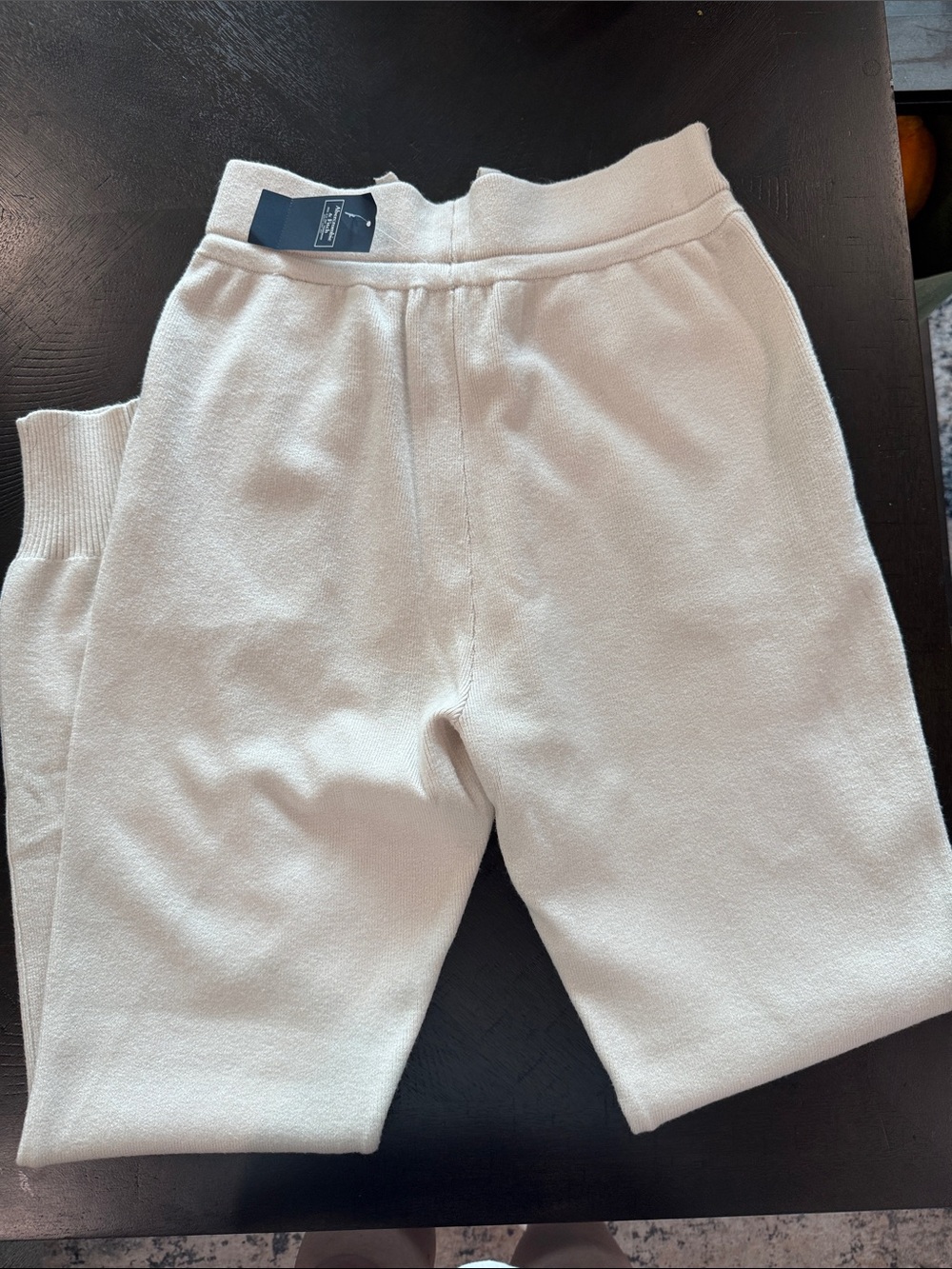 Abercrombie & Fitch Cream Fleece Jogger Pants - Picture 3 of 5